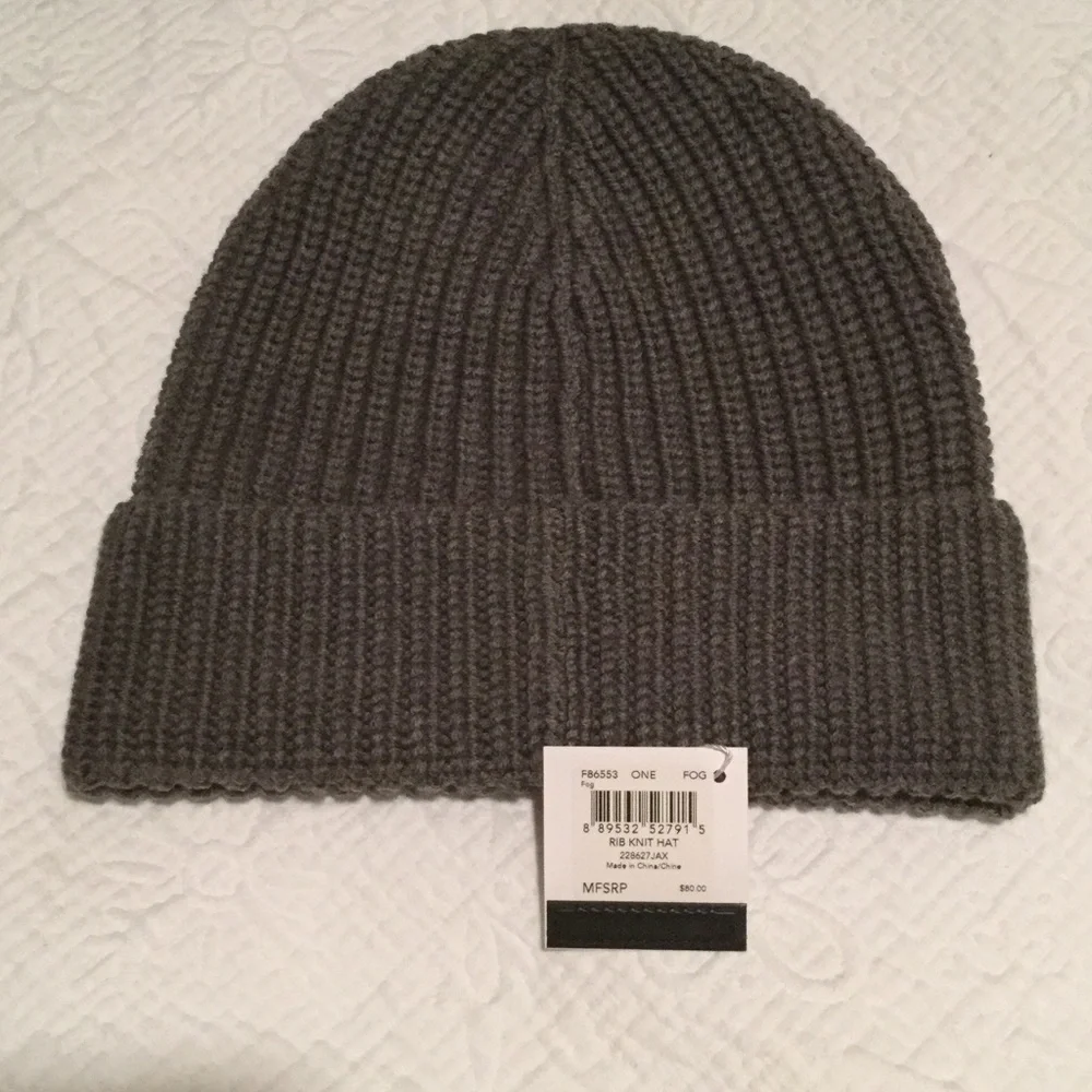 NWT COACH BEANIE - Picture 2 of 2